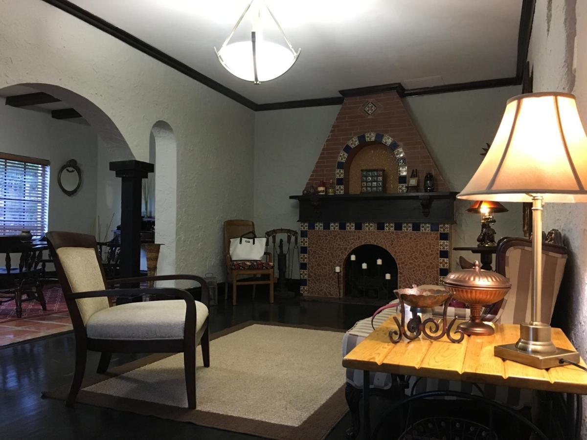Private Room In The Heart Of Little Havana Miami Buitenkant foto