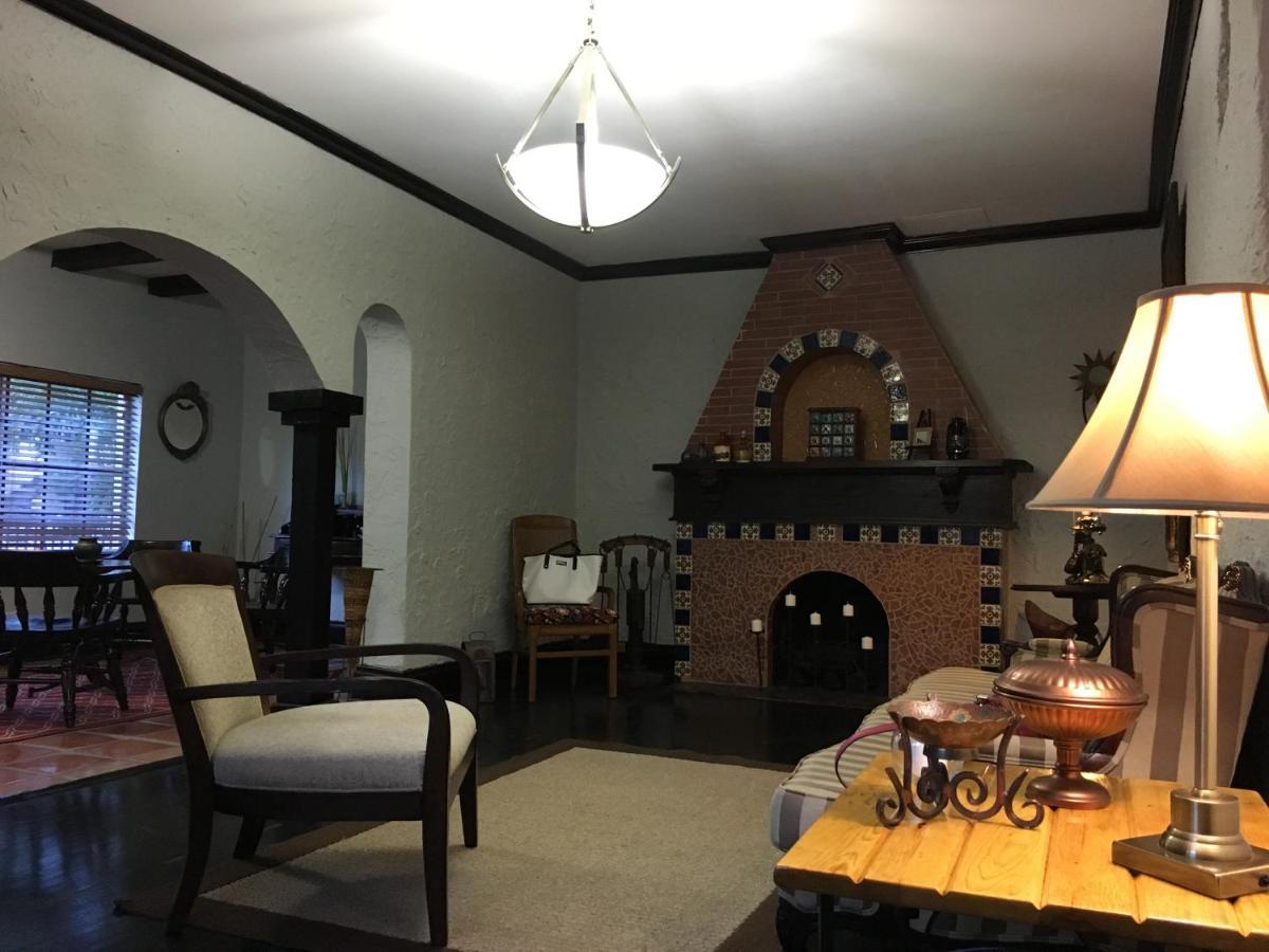 Private Room In The Heart Of Little Havana Miami Buitenkant foto